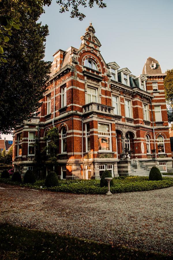 B&B 'T Kasteel & 'T Koetshuys Veurne Exterior photo
