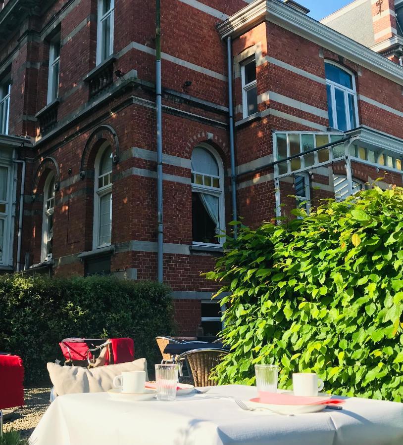 B&B 'T Kasteel & 'T Koetshuys Veurne Exterior photo
